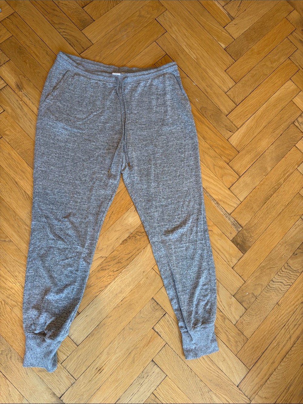 Gray women’s joggers Gap